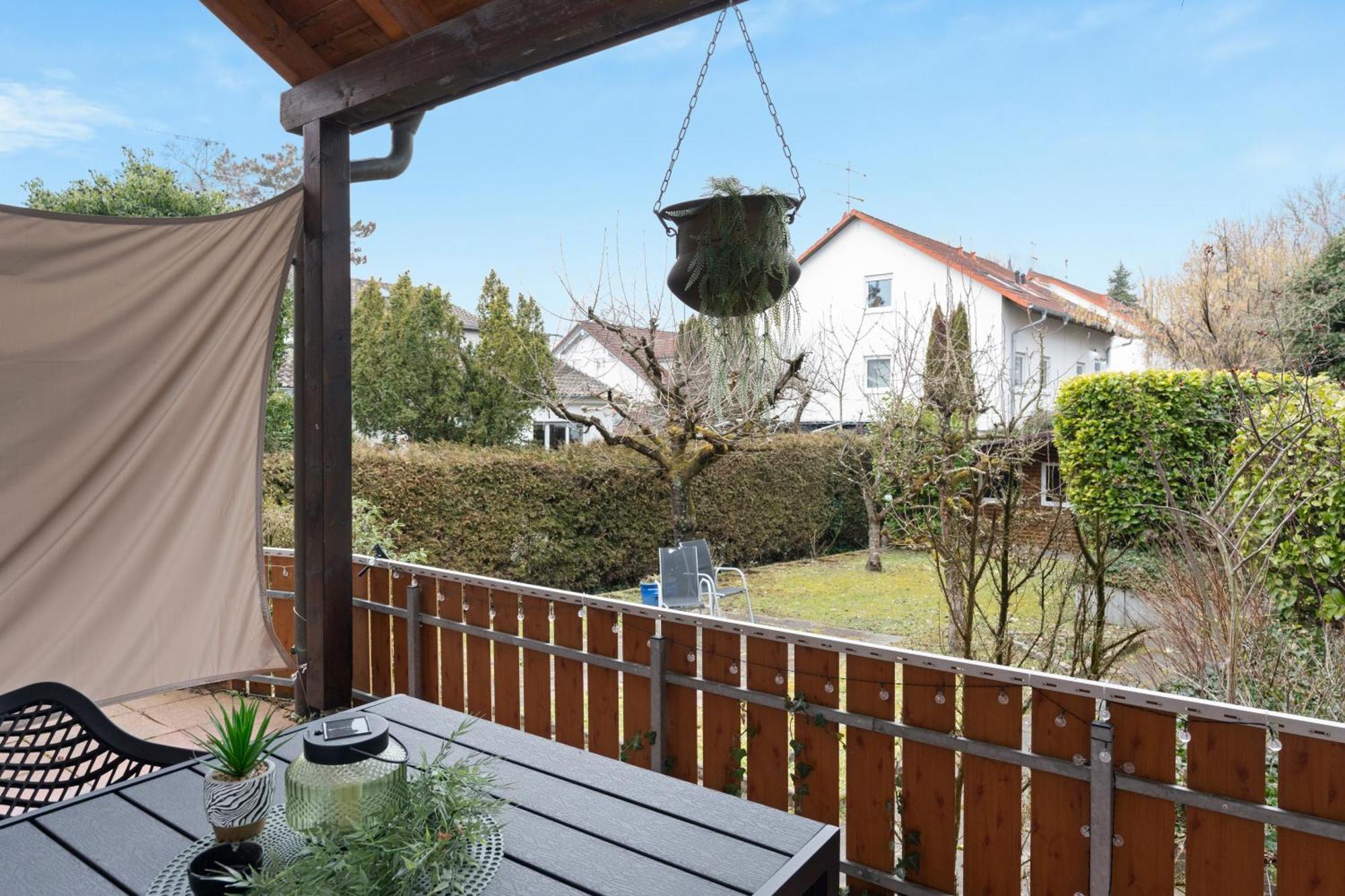 Anytime - Gaestehaus Am Weinberg In Apartment Uberlingen